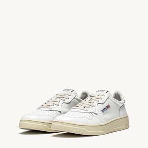 Autry Men's White and Tan Sneakers